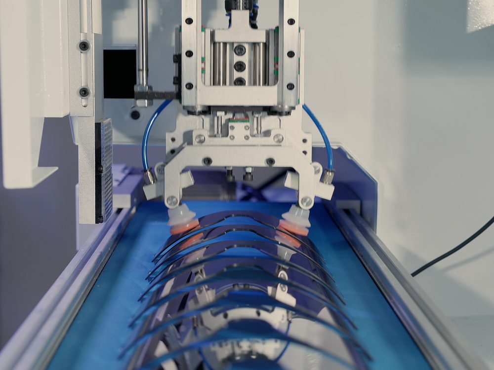Automated lens handling line
